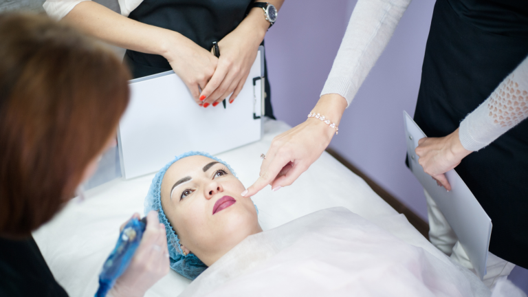 Benefits of Choosing Elite Cosmetology College